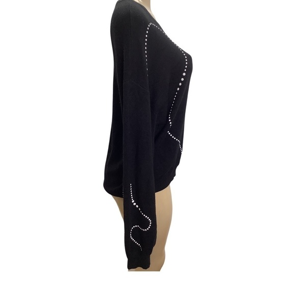 Guess Size Medium Black Oversized Sweater  With White Dots Design. New With Tags - Picture 3 of 8